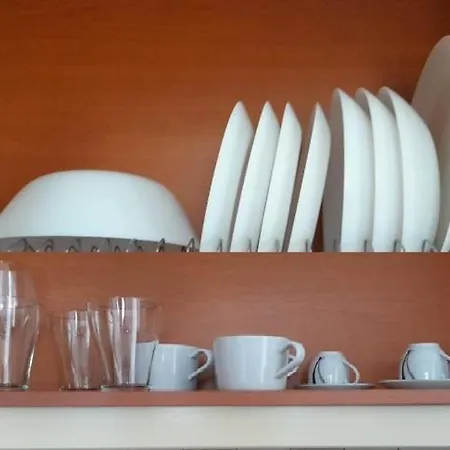 светлый с открытым балконом на пляже * Durrës