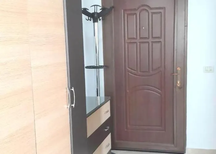 светлый с открытым балконом на пляже Apartament *